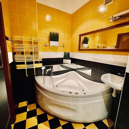 Apartment Near Zybitskaya Minsk Extérieur photo